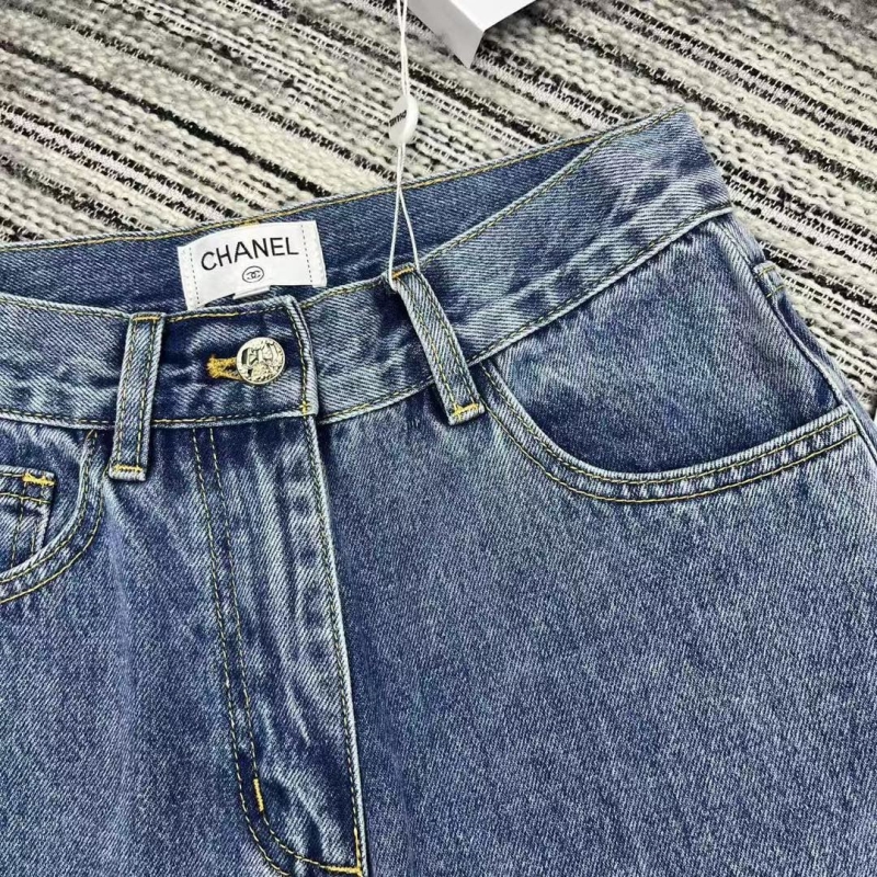 Ch**el jeans